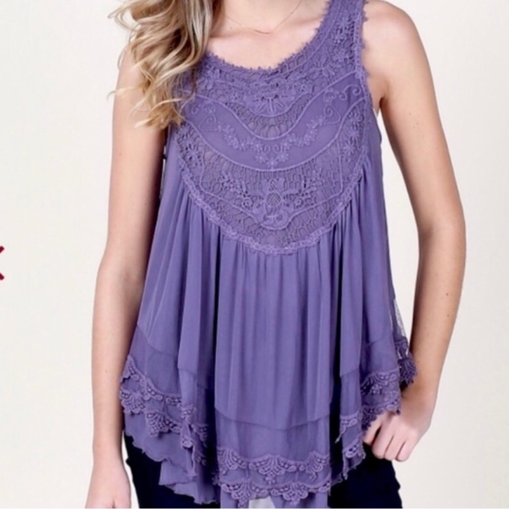 Altar’d State dusty purple lace and mesh flowy tank